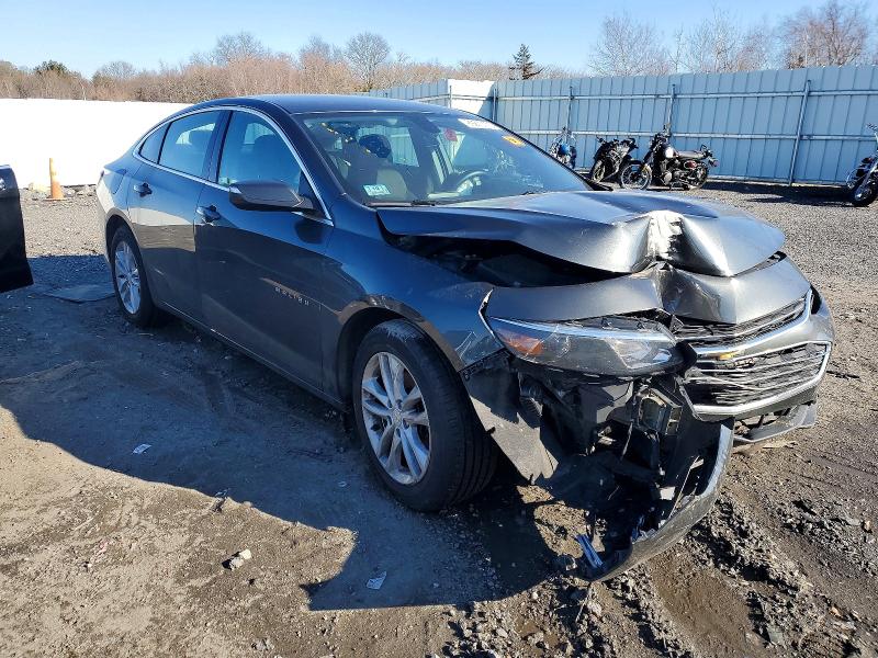 Photo 4 from auction – 2018 CHEVROLET MALIBU LT with VIN 1G1ZD5ST4JF154749