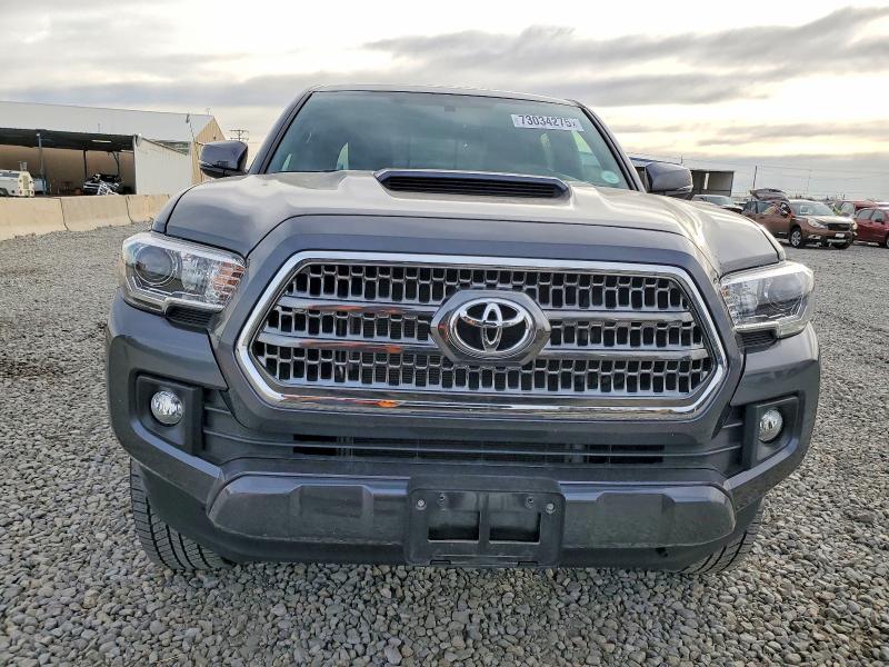 Photo 5 from auction – 2017 TOYOTA TACOMA DOU with VIN 3TMCZ5AN0HM093394