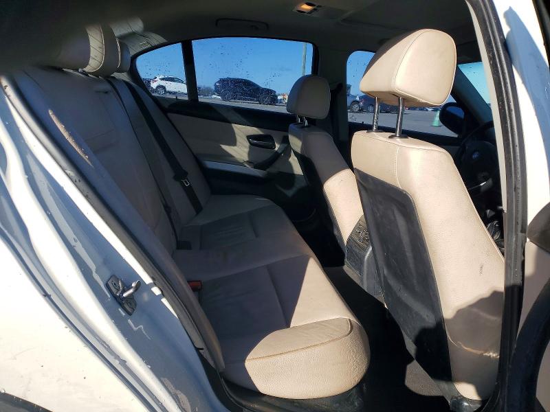 Photo 10 from auction – 2011 BMW 328 I with VIN WBAPH7C54BE461681