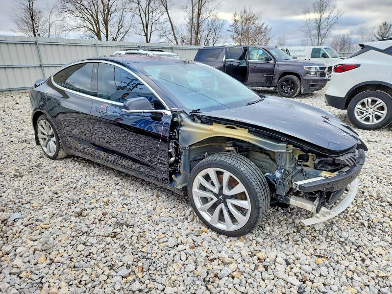 Photo 4 from auction – 2018 TESLA MODEL 3 with VIN 5YJ3E1EB2JF107312