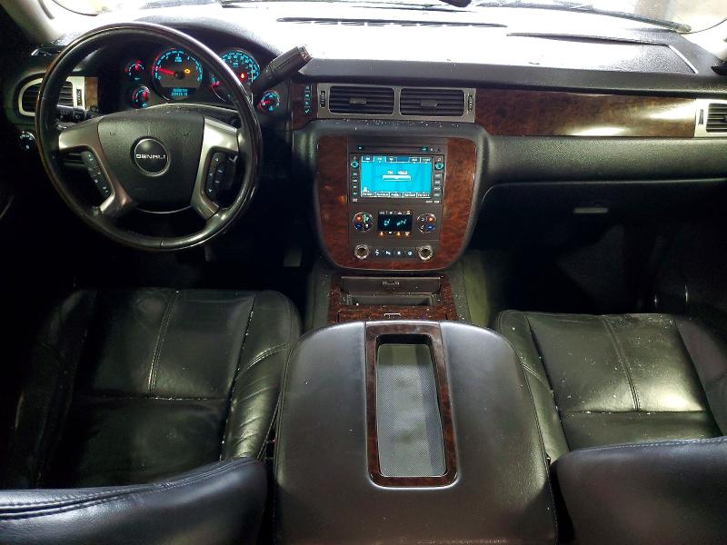 Photo 8 from auction – 2007 GMC YUKON DENA with VIN 1GKFK63867J173846