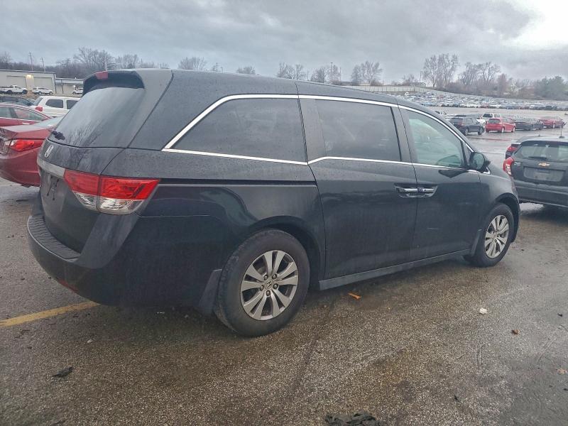 Photo 3 from auction – 2017 HONDA ODYSSEY with VIN 5FNRL5H68HB019302