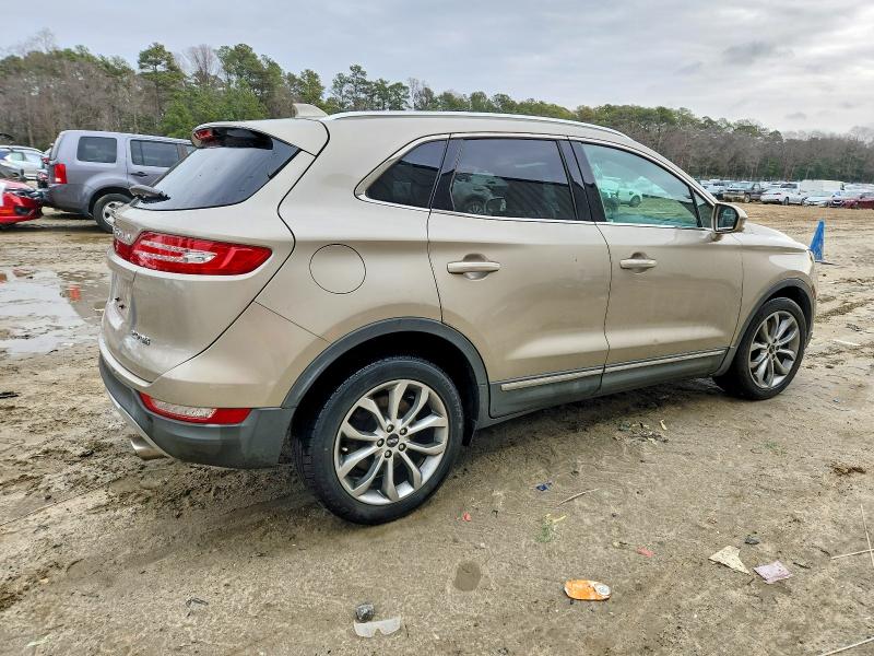Photo 3 from auction – 2015 LINCOLN MKC with VIN 5LMCJ2A91FUJ19818