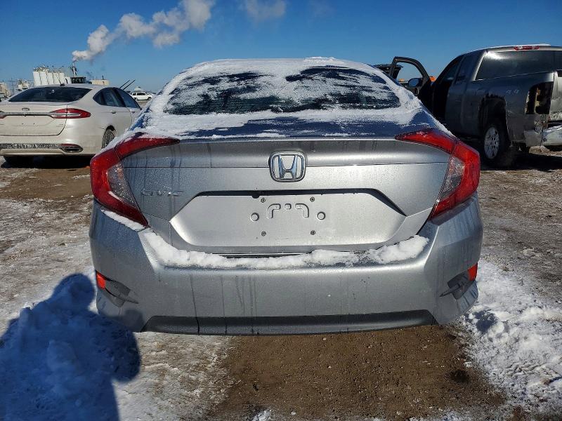 Photo 6 from auction – 2018 HONDA CIVIC with VIN 19XFC2F57JE033411