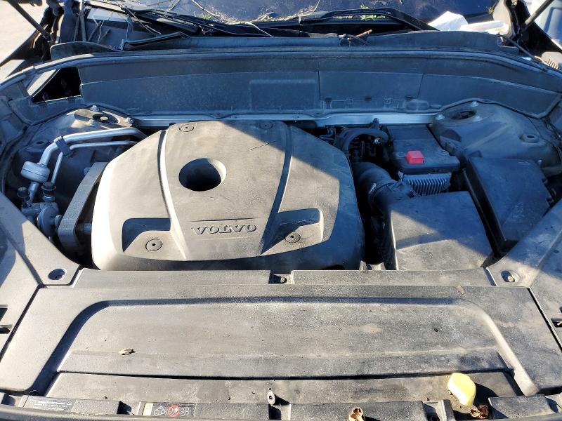 Photo 11 from auction – 2016 VOLVO XC90 T5 with VIN YV4102XK5G1056864