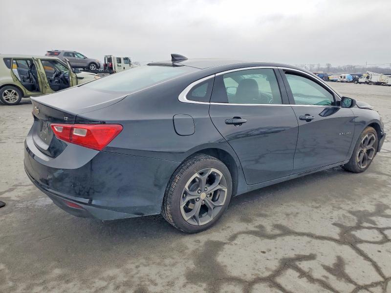Photo 3 from auction – 2023 CHEVROLET MALIBU LT with VIN 1G1ZD5ST5PF132834