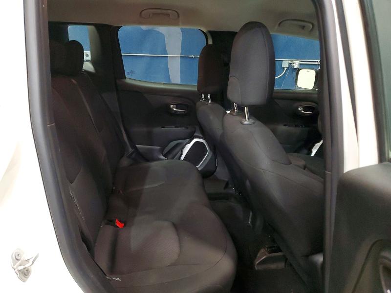 Photo 11 from auction – 2018 JEEP RENEGADE S with VIN ZACCJBAB7JPH94299