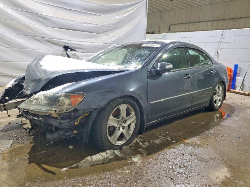 ACURA RL 2005 with VIN JH4KB165X5C004668 - Photo from auction