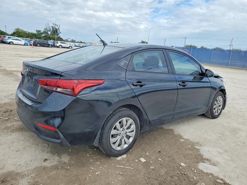 Photo 3 from auction – 2018 HYUNDAI ACCENT with VIN 3KPC24A31JE025330
