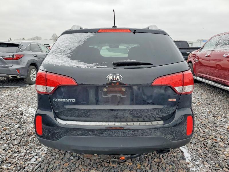 Photo 6 from auction – 2015 KIA SORENTO with VIN 5XYKT4A67FG631096