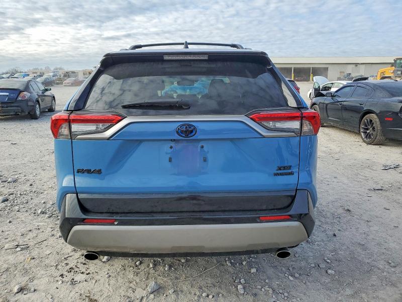 Photo 6 from auction – 2023 TOYOTA RAV4 with VIN 4T3E6RFV4PU120000