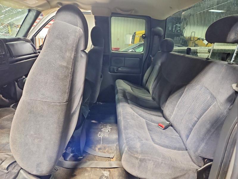 Photo 10 from auction – 2004 CHEVROLET SILVERADO with VIN 2GCEK19T941219441