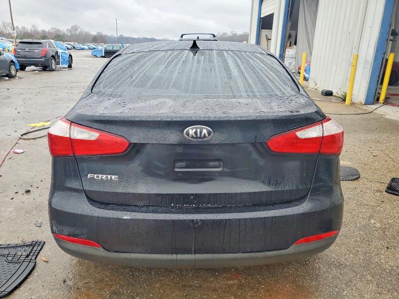 Photo 6 from auction – 2016 KIA FORTE LX with VIN KNAFK4A68G5603478