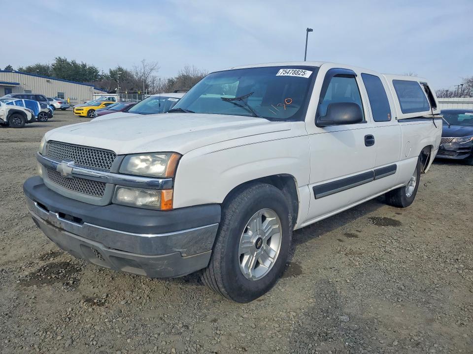 CHEVROLET SILVERADO 2004 with VIN 2GCEC19V941187394 - Photo from auction