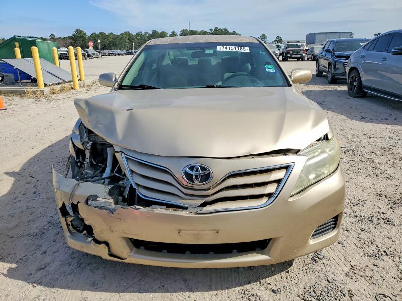 Photo 5 from auction – 2011 TOYOTA CAMRY with VIN 4T1BF3EK2BU220993