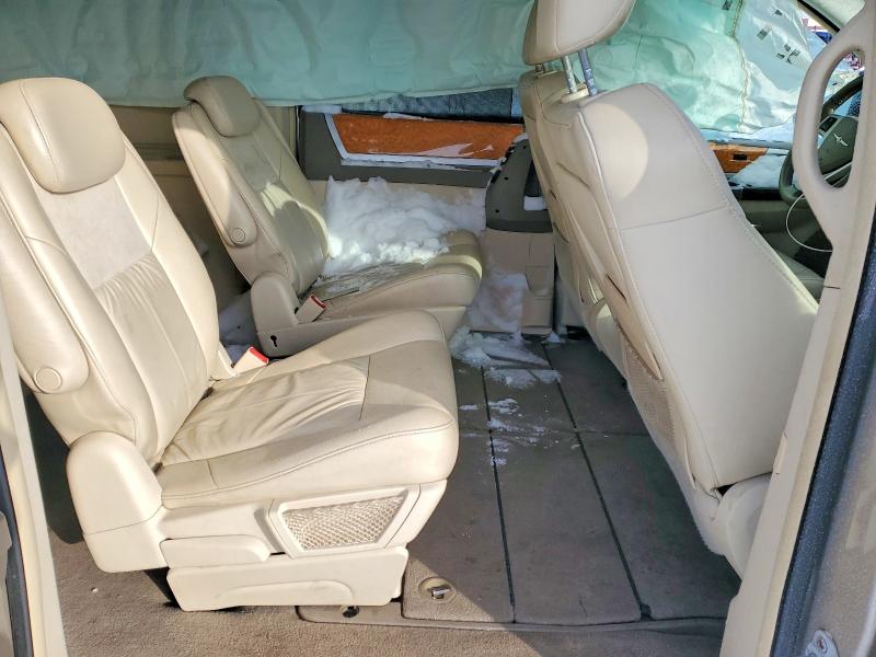 Photo 11 from auction – 2008 CHRYSLER TOWN & COU with VIN 2A8HR64X98R740918