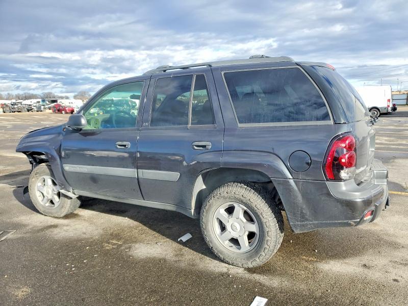 Photo 2 from auction – 2004 CHEVROLET TRAILBLAZER with VIN 1GNDT13S842265925