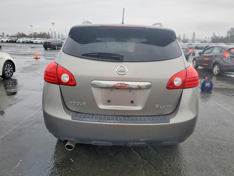 Photo 6 from auction – 2012 NISSAN ROGUE S with VIN JN8AS5MV8CW399375
