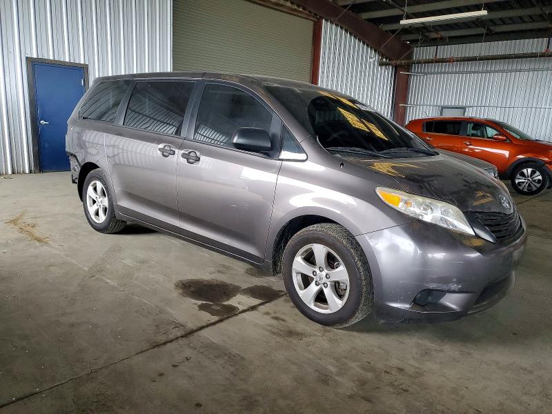 Photo 4 from auction – 2013 TOYOTA SIENNA with VIN 5TDZK3DC5DS389034