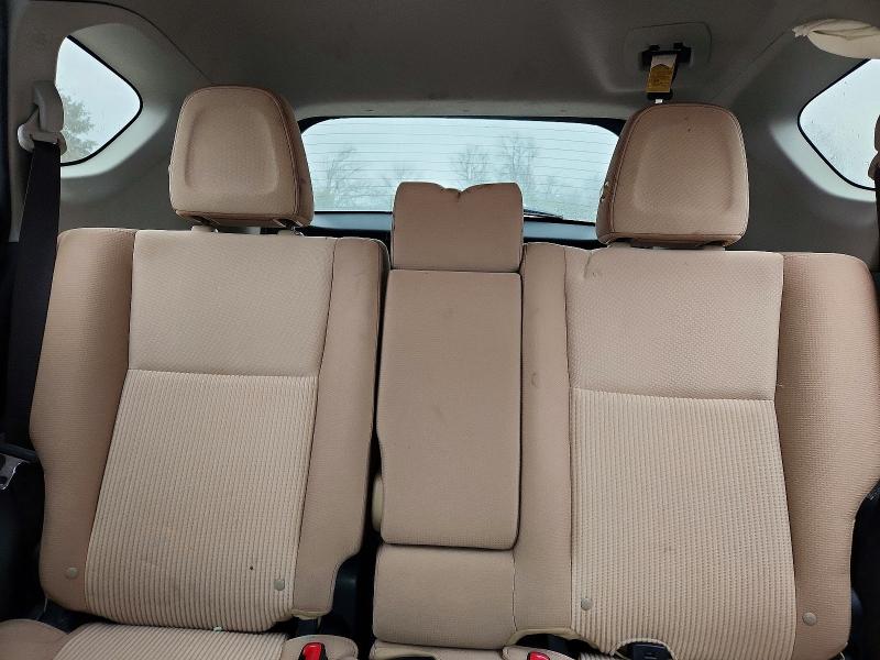 Photo 10 from auction – 2014 TOYOTA RAV4 XLE with VIN JTMRFREV2ED050476