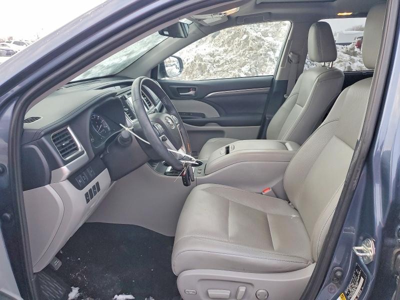 Photo 7 from auction – 2019 TOYOTA HIGHLANDER with VIN 5TDDZRFH1KS941790