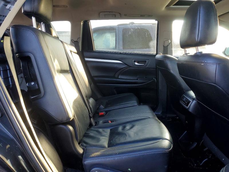 Photo 9 from auction – 2019 TOYOTA HIGHLANDER with VIN 5TDKZRFH4KS359769