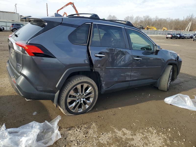 Photo 3 from auction – 2021 TOYOTA RAV4 LIMIT with VIN JTMN1RFV7MD077165