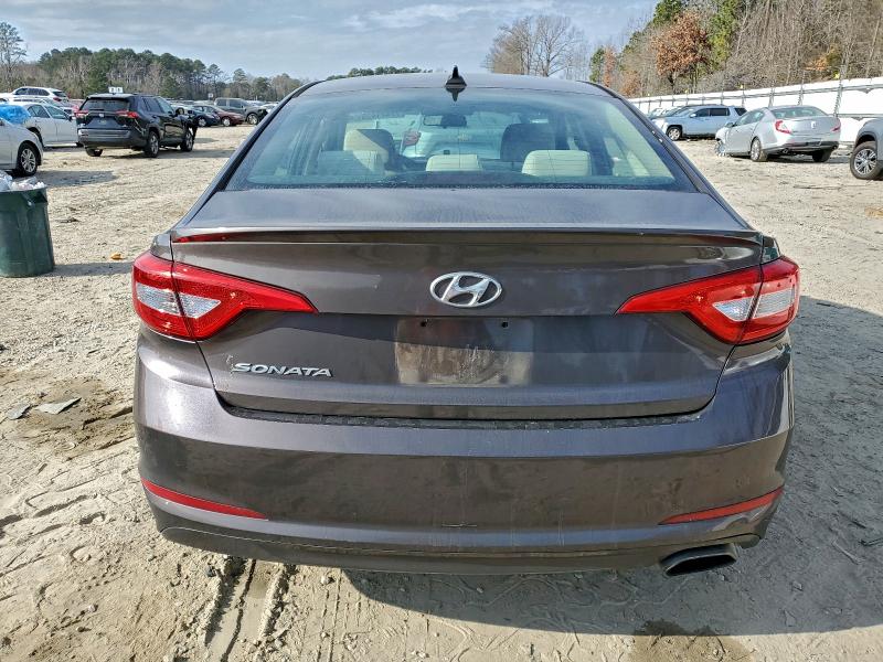 Photo 6 from auction – 2015 HYUNDAI SONATA SE with VIN 5NPE24AF2FH129024