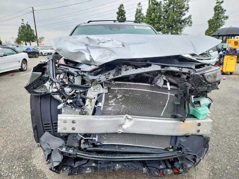Photo 5 from auction – 2024 TOYOTA GRAND HIGH with VIN 5TDAAAB51RS022857