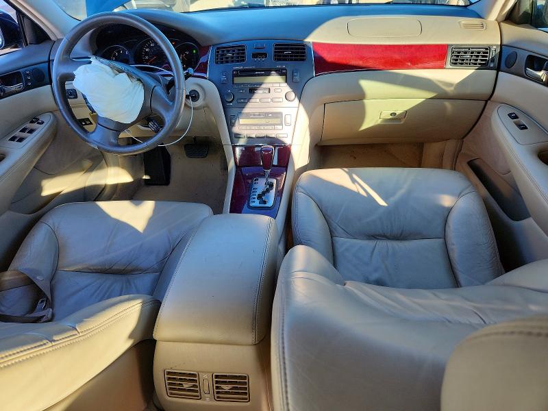 Photo 8 from auction – 2004 LEXUS ES 330 with VIN JTHBA30G340004178