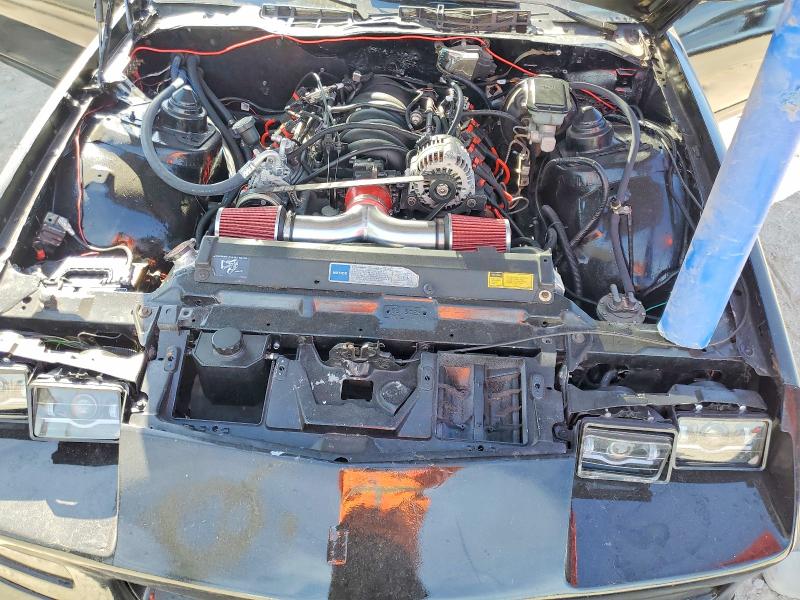 Photo 11 from auction – 1992 CHEVROLET CAMARO with VIN 1G1FP2385NL119745