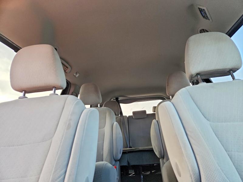 Photo 10 from auction – 2015 TOYOTA SIENNA LE with VIN 5TDJK3DC8FS105265