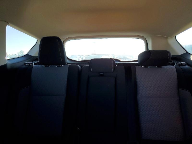Photo 10 from auction – 2019 FORD ESCAPE SE with VIN 1FMCU9GD1KUC06627