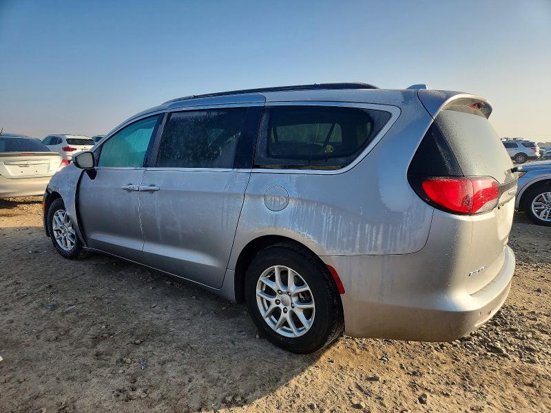Photo 2 from auction – 2017 CHRYSLER PACIFICA T with VIN 2C4RC1DGXHR502320