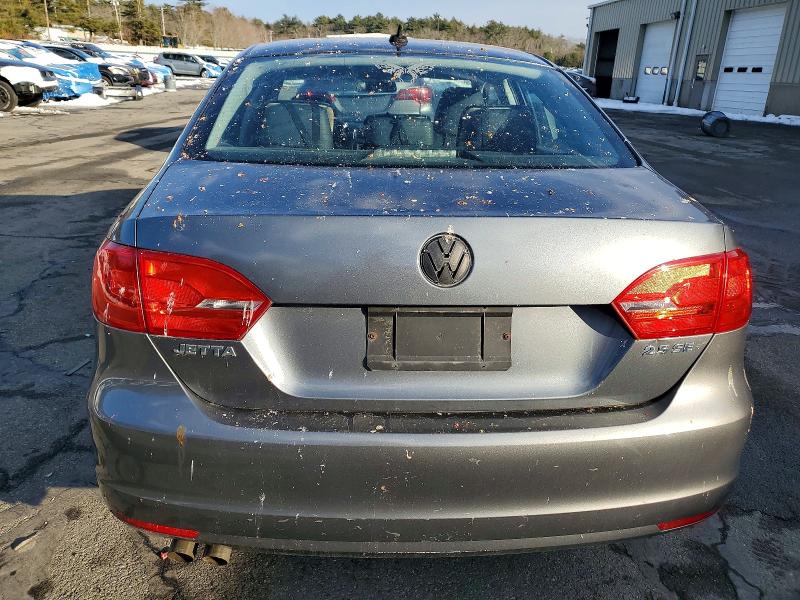Photo 6 from auction – 2011 VOLKSWAGEN JETTA SE with VIN 3VWDZ7AJ7BM350004