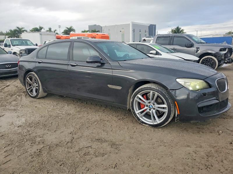 Photo 4 from auction – 2013 BMW 740 LI with VIN WBAYE4C58DD137332