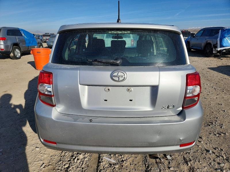 Photo 6 from auction – 2009 TOYOTA SCION XD with VIN JTKKU104X9J042603