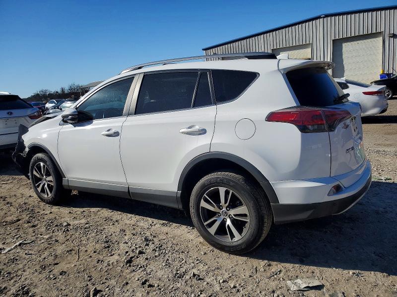 Photo 2 from auction – 2017 TOYOTA RAV4 XLE with VIN 2T3WFREV4HW382932