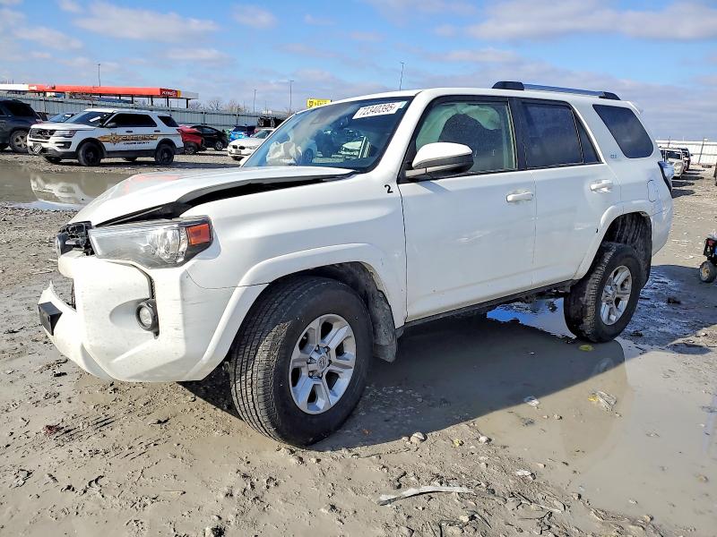 TOYOTA 4RUNNER 2021 with VIN JTEMU5JR3M5960689 - Photo from auction