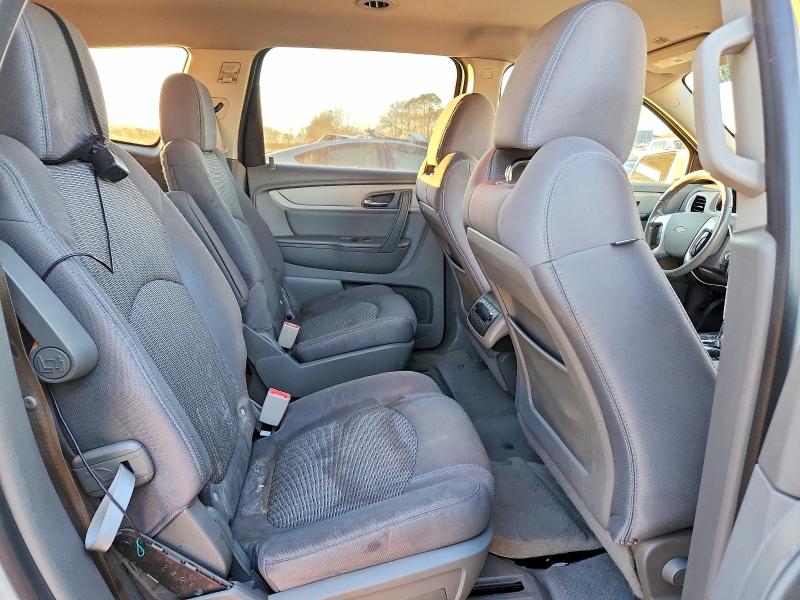 Photo 11 from auction – 2015 CHEVROLET TRAVERSE L with VIN 1GNKRHKD0FJ291526