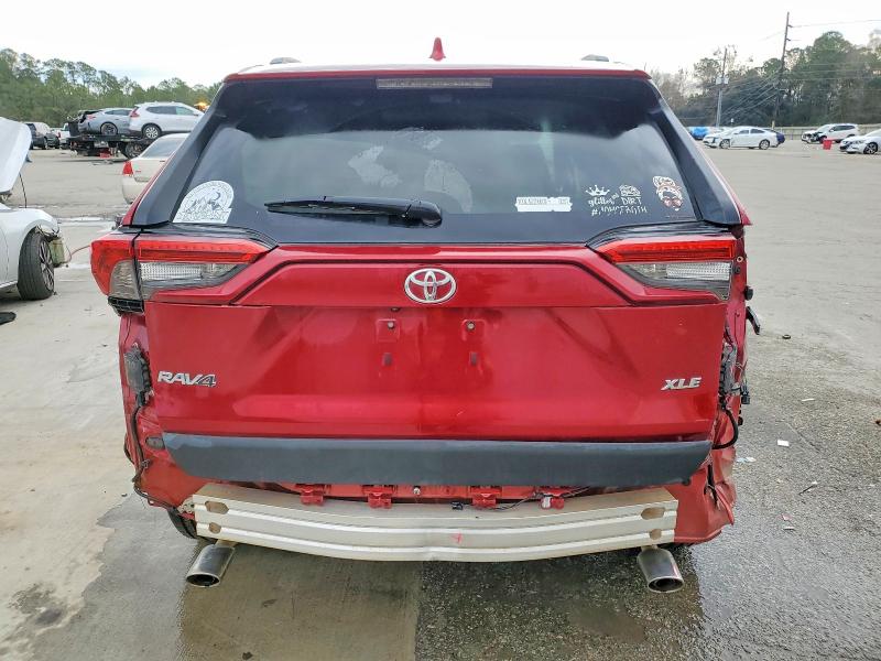 Photo 6 from auction – 2022 TOYOTA RAV4 with VIN 2T3C1RFV8NW214643