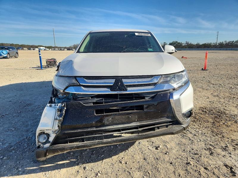 Photo 5 from auction – 2017 MITSUBISHI OUTLANDER with VIN JA4AD3A37HZ013445