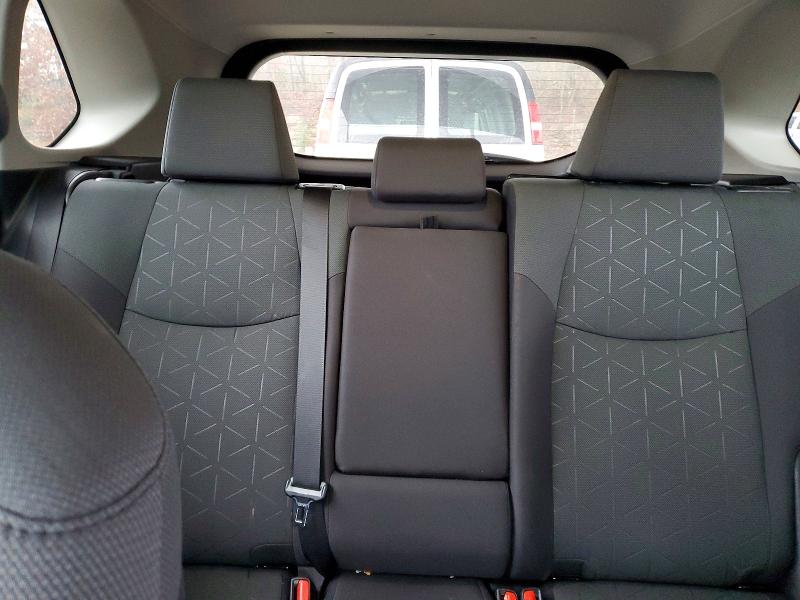 Photo 10 from auction – 2023 TOYOTA RAV4 with VIN 2T3UWRFV4PW176580