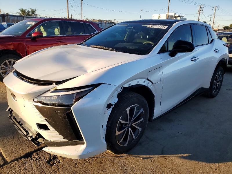 LEXUS RZ 450E 2024 with VIN JTJAAAAB8RA024140 - Photo from auction