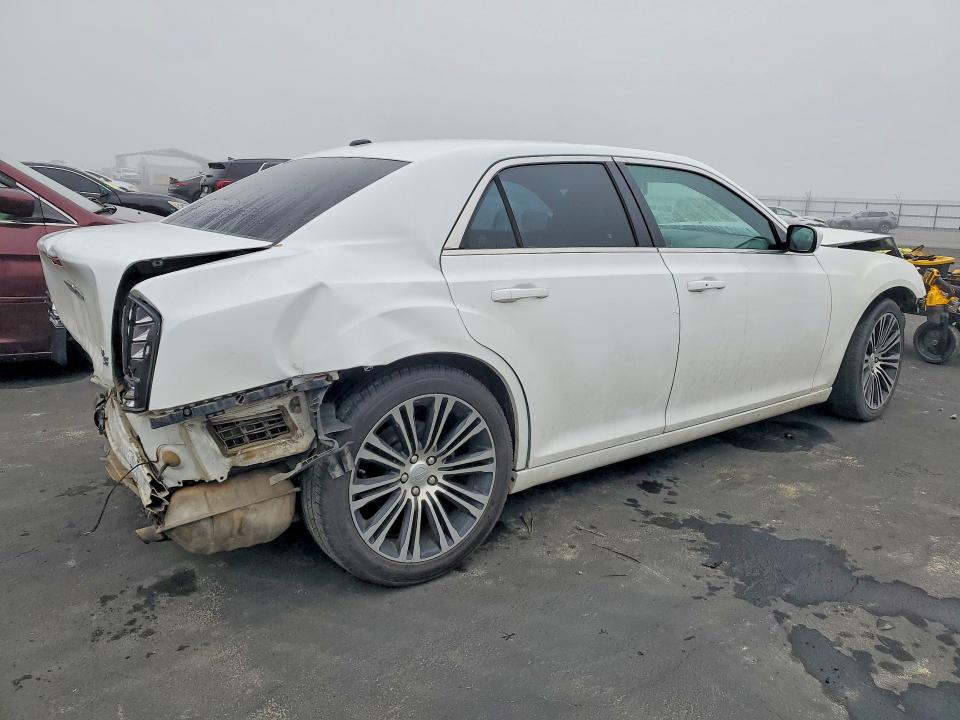 Photo 3 from auction – 2012 CHRYSLER 300 with VIN 2C3CCABG1CH313311