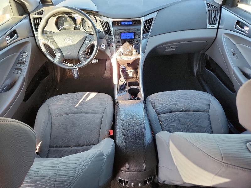 Photo 8 from auction – 2012 HYUNDAI SONATA HYB with VIN KMHEC4A49CA026208
