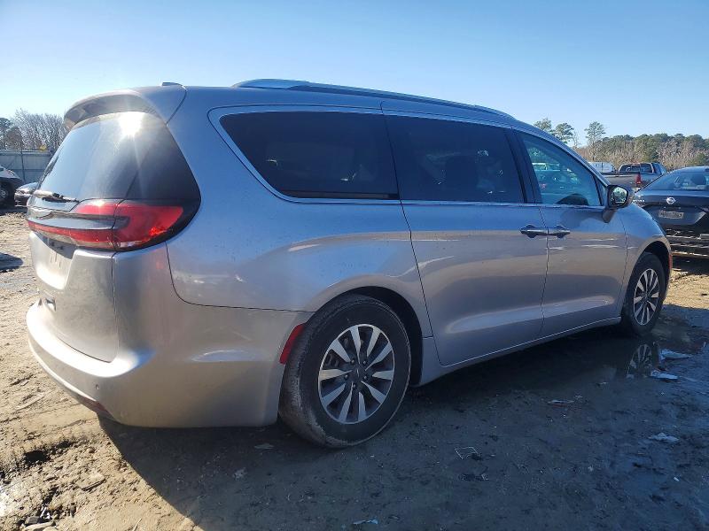 Photo 3 from auction – 2021 CHRYSLER PACIFICA with VIN 2C4RC1BG9MR504539