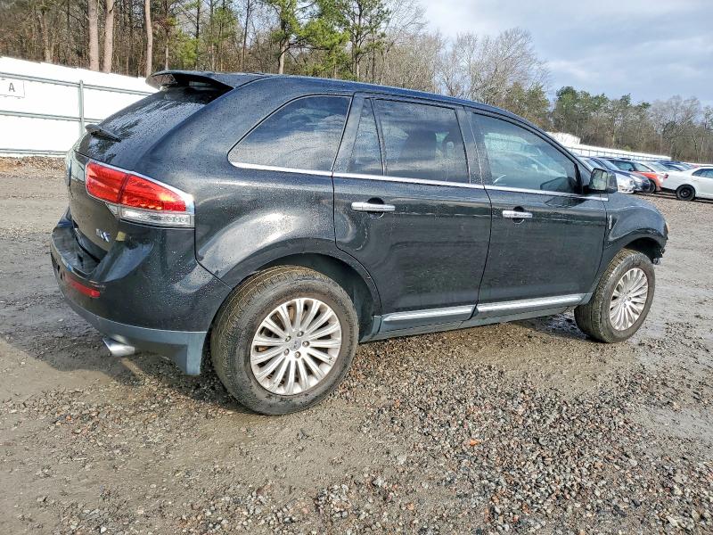 Photo 3 from auction – 2011 LINCOLN MKX with VIN 2LMDJ6JKXBBJ03297