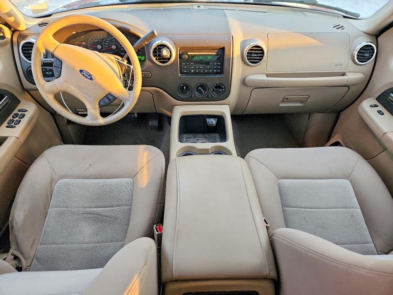 Photo 8 from auction – 2004 FORD EXPEDITION with VIN 1FMFU15L94LA27995