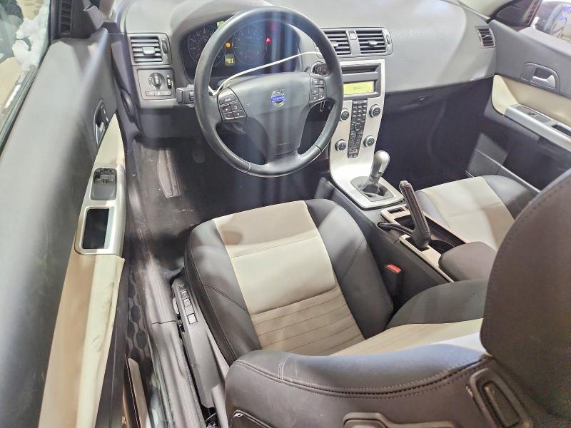 Фото 8 с аукциона – 2011 VOLVO C30 T5 с VIN YV1672MK6B2190465